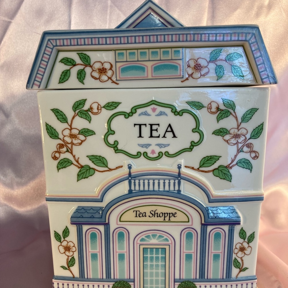 Lenox Village Tea canister
